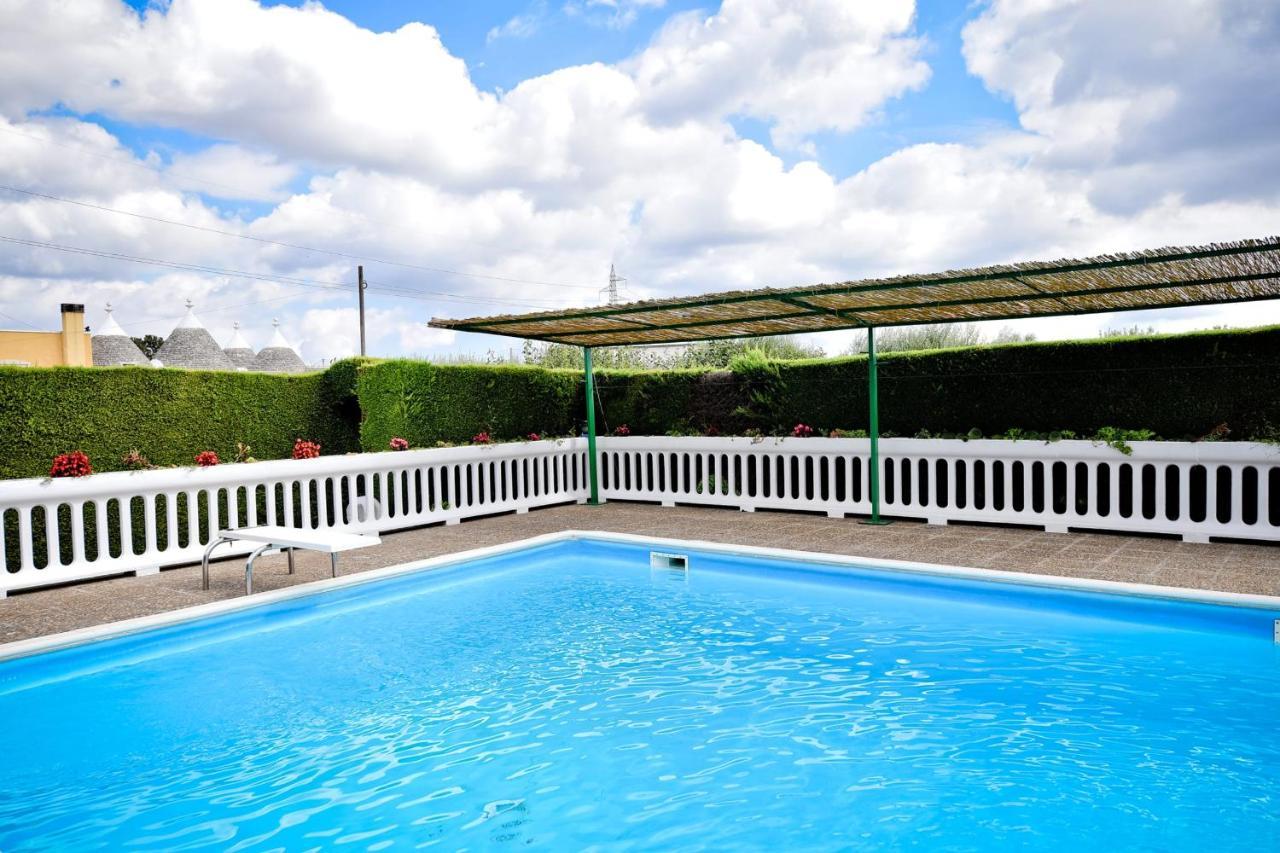 Villa I Cinque Trulli With Swimming Pool à Martina Franca Extérieur photo